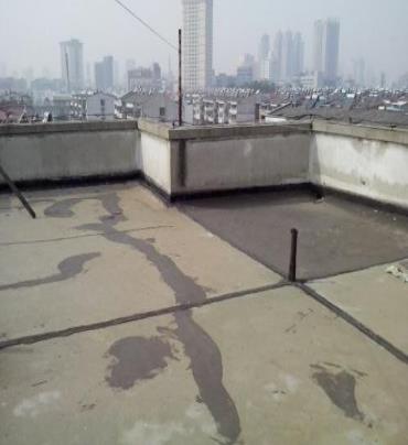 宁明漏水维修 楼顶漏水是什么原因，楼顶漏水维修方法是什么?